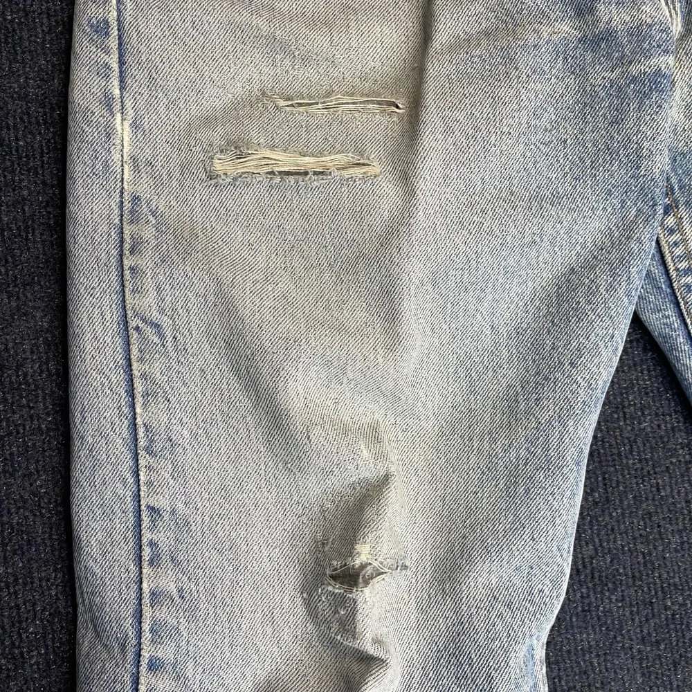 Vintage 90s Levis 505 Jeans Mens 33x30 Light‎ Wash Denim Regular Fit Distressed